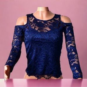WOMEN’S NAVY GREEN COLD SHOULDER LACE TOP